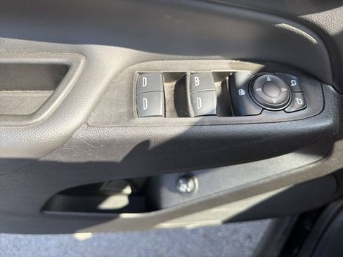 Used 2024 Chevrolet Equinox LT FWD image 36