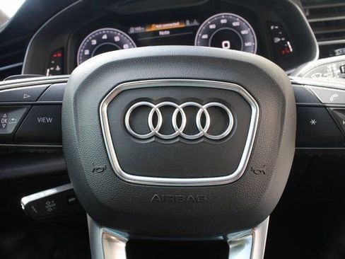 Used 2019 Audi Q8 Prestige w/ Luxury Package image 29