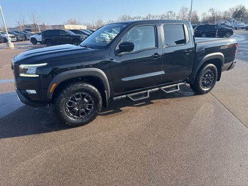 Used 2022 Nissan Frontier PRO-4X w/ Pro-4X Premium Package image 19