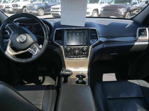 Used 2015 Jeep Grand Cherokee Overland w/ Advanced Technology Group RWD image 4