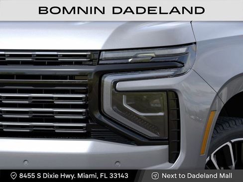 New 2026 Chevrolet Suburban High Country AWD/4WD image 10