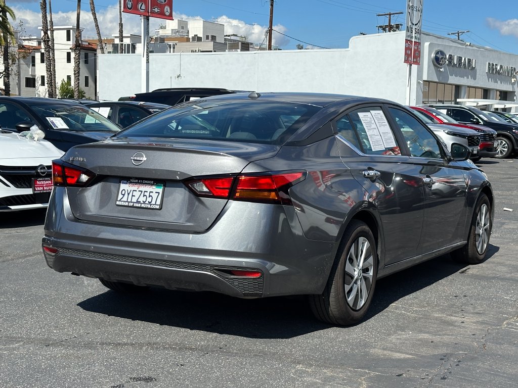 Used 2025 Nissan Altima 2.5 S FWD image 7