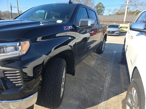 Certified 2026 Chevrolet Silverado 1500 LTZ w/ LTZ Premium Package image 11
