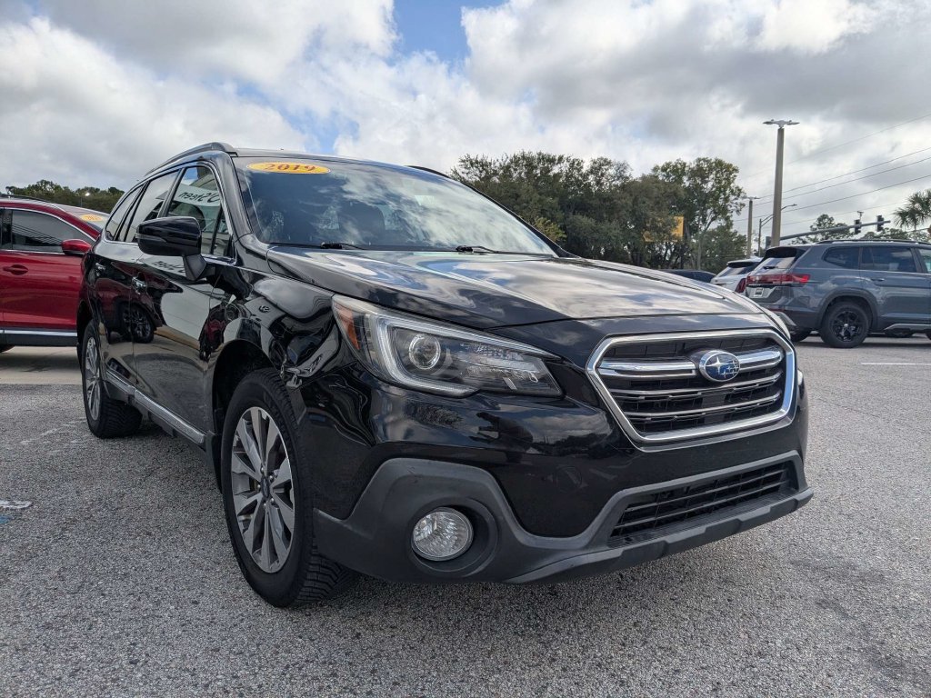 Used 2019 Subaru Outback 3.6R Touring AWD/4WD image 8