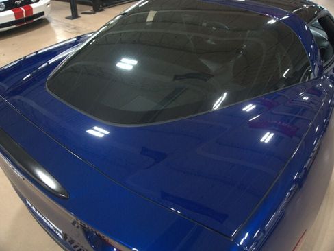 Used 2007 Chevrolet Corvette Coupe w/ Preferred Equipment Group RWD image 22