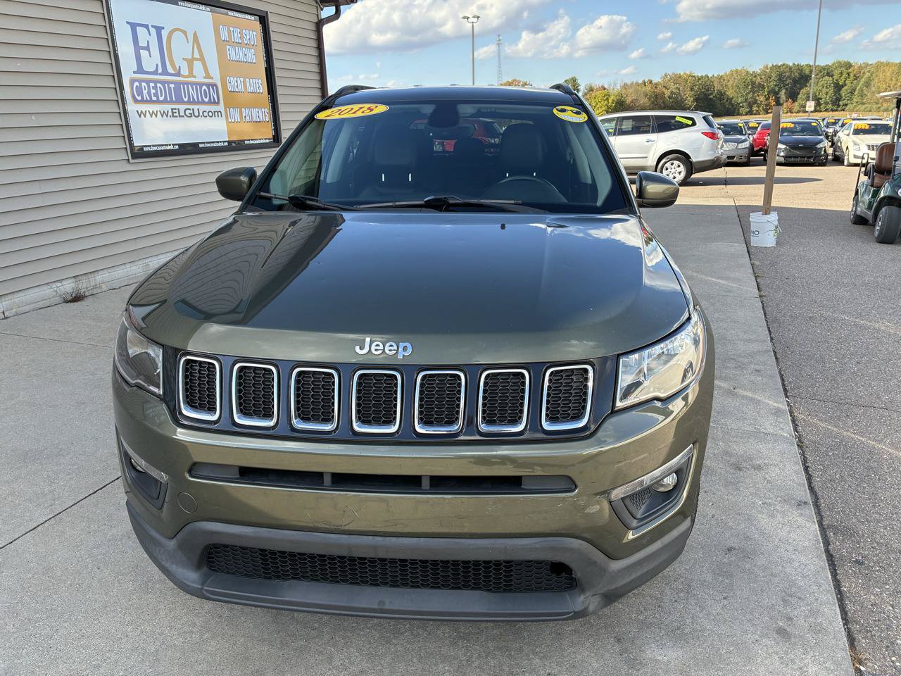 Used 2018 Jeep Compass Latitude w/ Popular Equipment Group FWD image 2