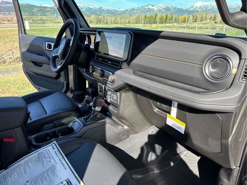 New 2026 Jeep Wrangler Sahara image 21