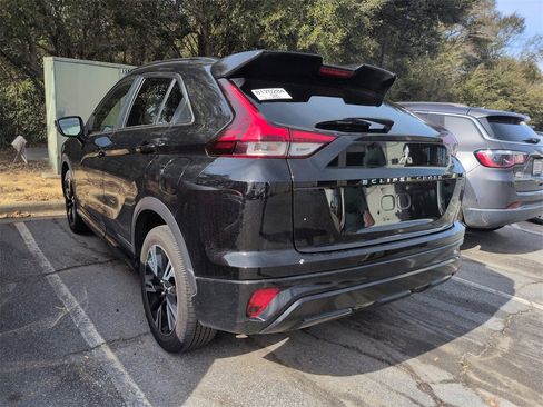 Used 2023 Mitsubishi Eclipse Cross SEL image 4