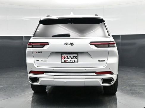 Certified 2022 Jeep Grand Cherokee L Overland w/ Luxury Tech Group IV image 9