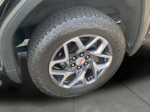 Used 2022 GMC Sierra 1500 Denali w/ Driver Alert Package II AWD/4WD image 25