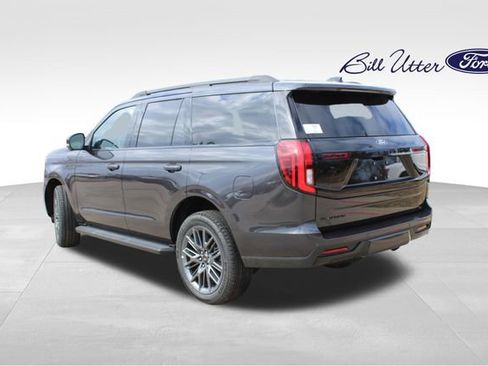 New 2026 Ford Expedition Platinum w/ Stealth Appearance Package image 4