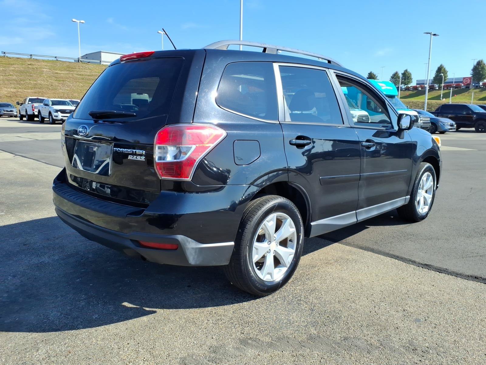 Used 2015 Subaru Forester 2.5i Premium w/ All-Weather Package AWD/4WD image 3