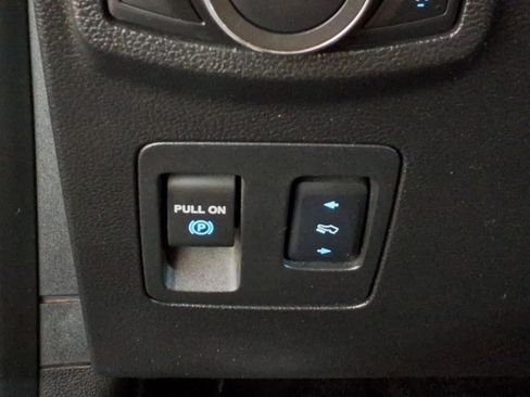 Used 2018 Ford F150 Platinum w/ Technology Package AWD/4WD image 21