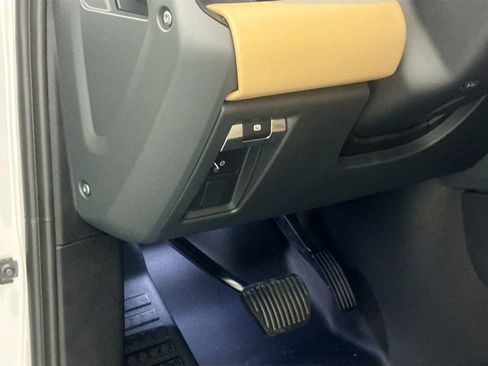 New 2026 Land Rover Defender 110 S AWD/4WD image 10