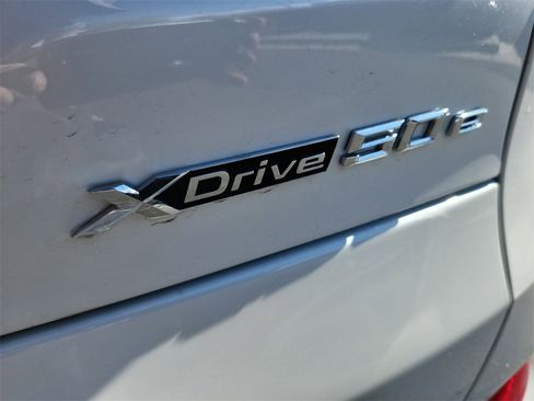 New 2026 BMW X5 xDrive50e w/ Premium Package image 12