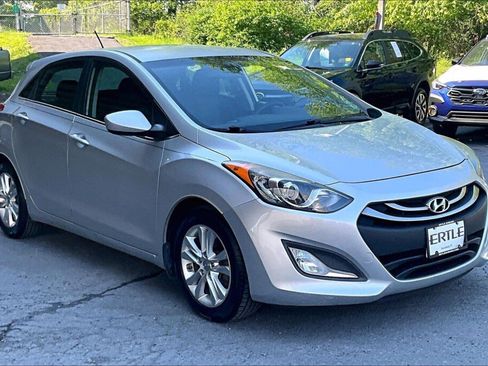 Used 2014 Hyundai Elantra GT FWD image 17