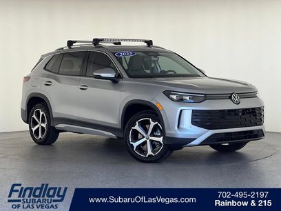 Used 2025 Volkswagen Tiguan SE