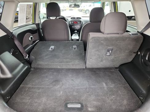 Used 2016 Kia Soul image 31