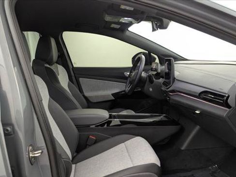 Used 2024 Volkswagen ID.4 Pro AWD/4WD image 19