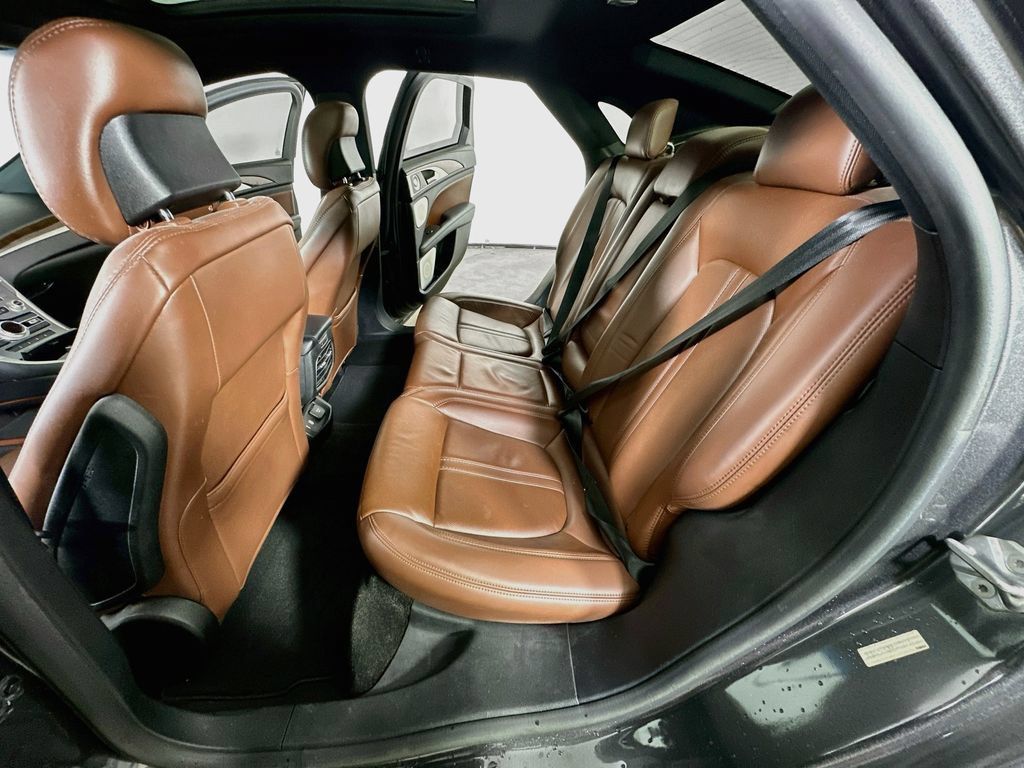 Used 2019 Lincoln MKZ Reserve w/ Luxury Package FWD image 16