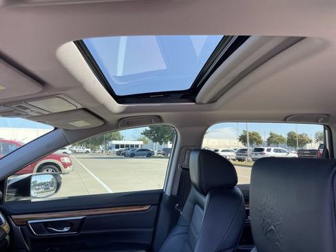 Used 2019 Honda CR-V Touring image 24