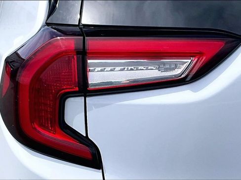 Used 2023 GMC Terrain SLE w/ Driver Convenience Package AWD/4WD image 29