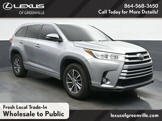 Used 2017 Toyota Highlander XLE FWD video 1