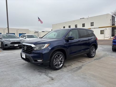 Used 2022 Honda Passport EX-L image 2