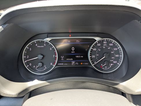 Used 2024 Nissan Sentra SV FWD image 15