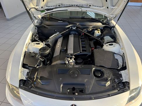 Used 2003 BMW Z4 2.5i image 51