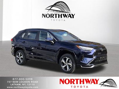 New 2025 Toyota RAV4 SE