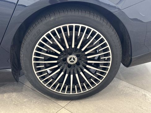Certified 2023 Mercedes-Benz EQS 580 4MATIC Sedan image 9
