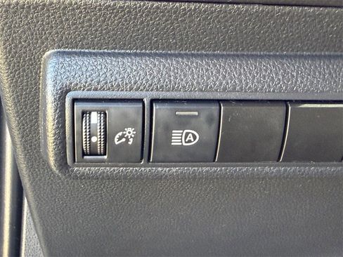 Used 2022 Toyota Corolla SE image 24