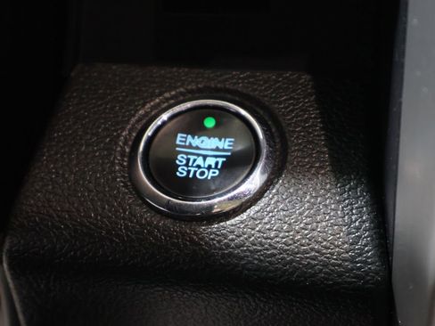 Used 2019 Ford F150 Platinum w/ Equipment Group 701A Luxury AWD/4WD image 27