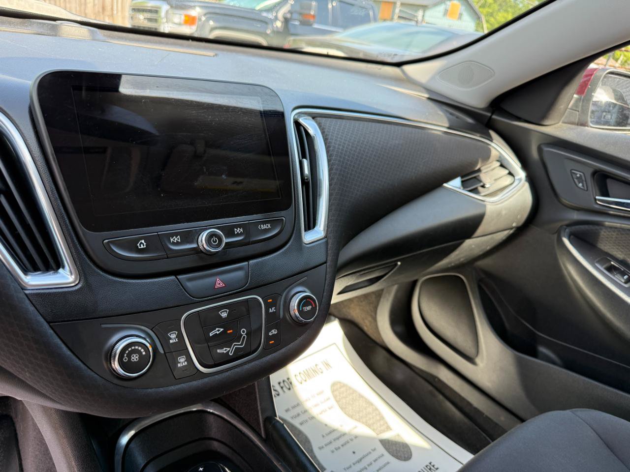 Used 2016 Chevrolet Malibu LT FWD image 25