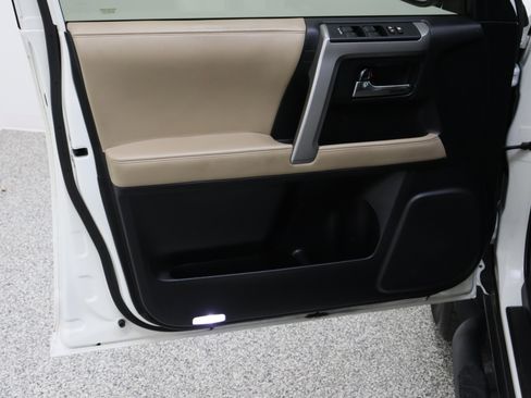 Used 2023 Toyota 4Runner SR5 Premium w/ Moonroof Package image 12