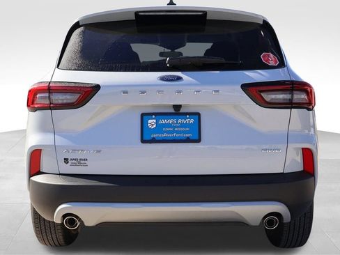 New 2026 Ford Escape Active w/ Cold Weather Package AWD/4WD image 4