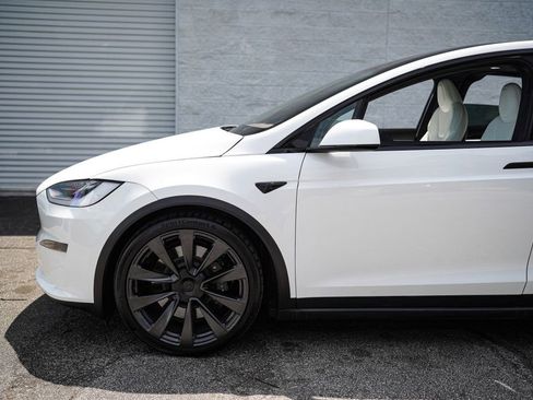 Used 2022 Tesla Model X Plaid AWD/4WD image 11