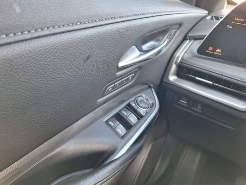 Certified 2024 Cadillac XT4 Premium Luxury image 9