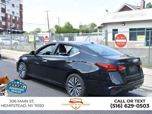 Used 2025 Nissan Altima 2.5 SV FWD image 8