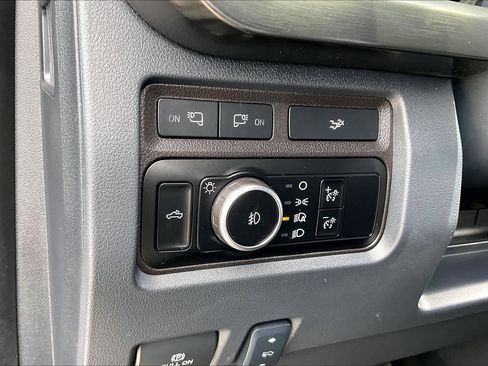 Used 2024 Ford F250 Lariat w/ Lariat Ultimate Package AWD/4WD image 14
