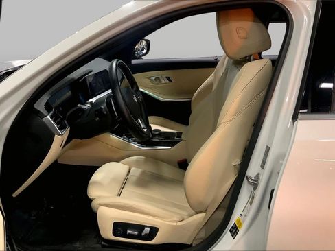 Used 2022 BMW 330i xDrive Sedan w/ Premium Package AWD/4WD image 8