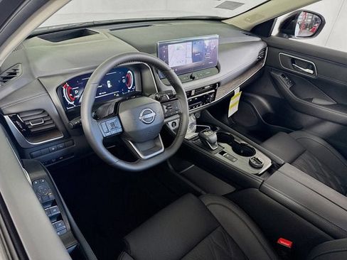 New 2026 Nissan Rogue Platinum image 10