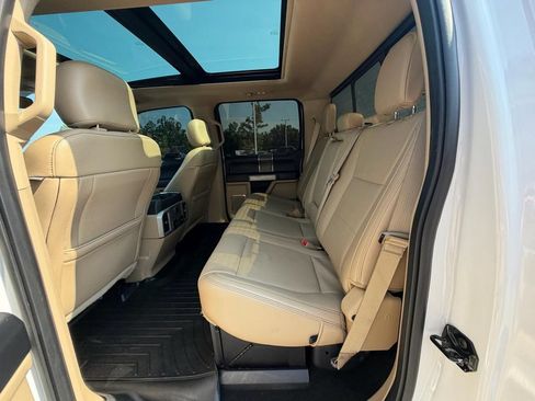 Used 2019 Ford F250 Lariat w/ Lariat Ultimate Package AWD/4WD image 13