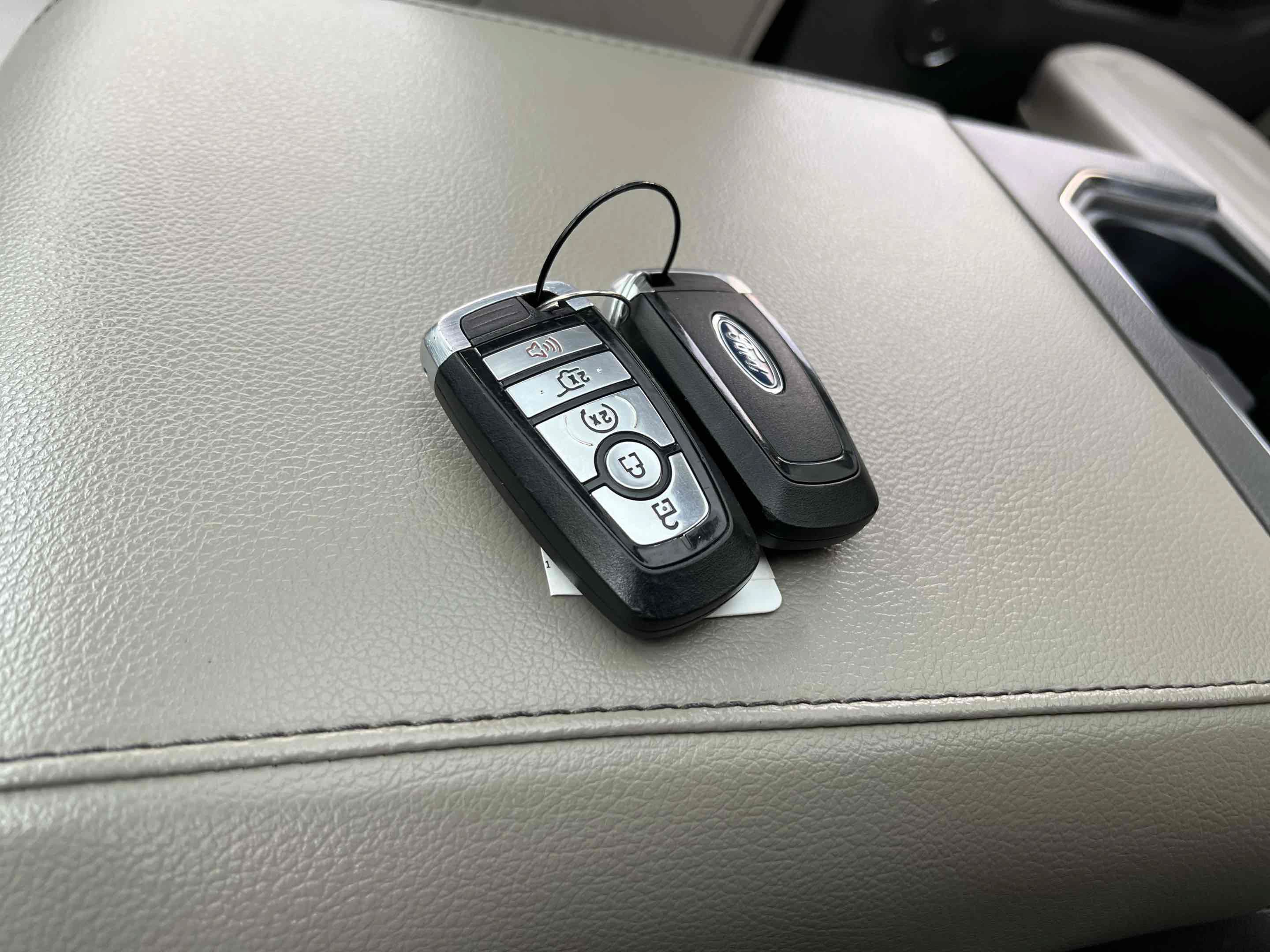 Used 2021 Ford Expedition Limited AWD/4WD image 13
