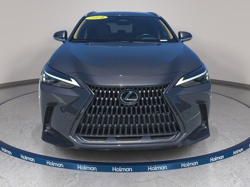 Used 2024 Lexus NX 250 FWD w/ Towing Package (2000 Lbs) image 3
