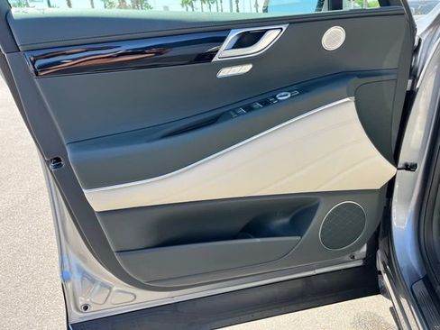 New 2026 Genesis GV80 2.5T RWD image 16