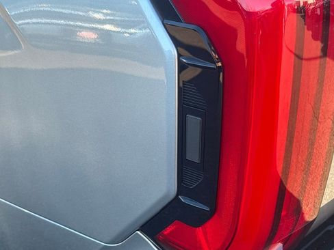 Used 2023 Toyota Tundra Limited image 6