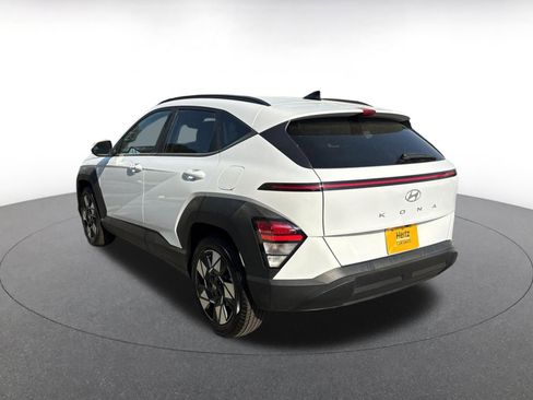 Used 2025 Hyundai Kona SEL image 12