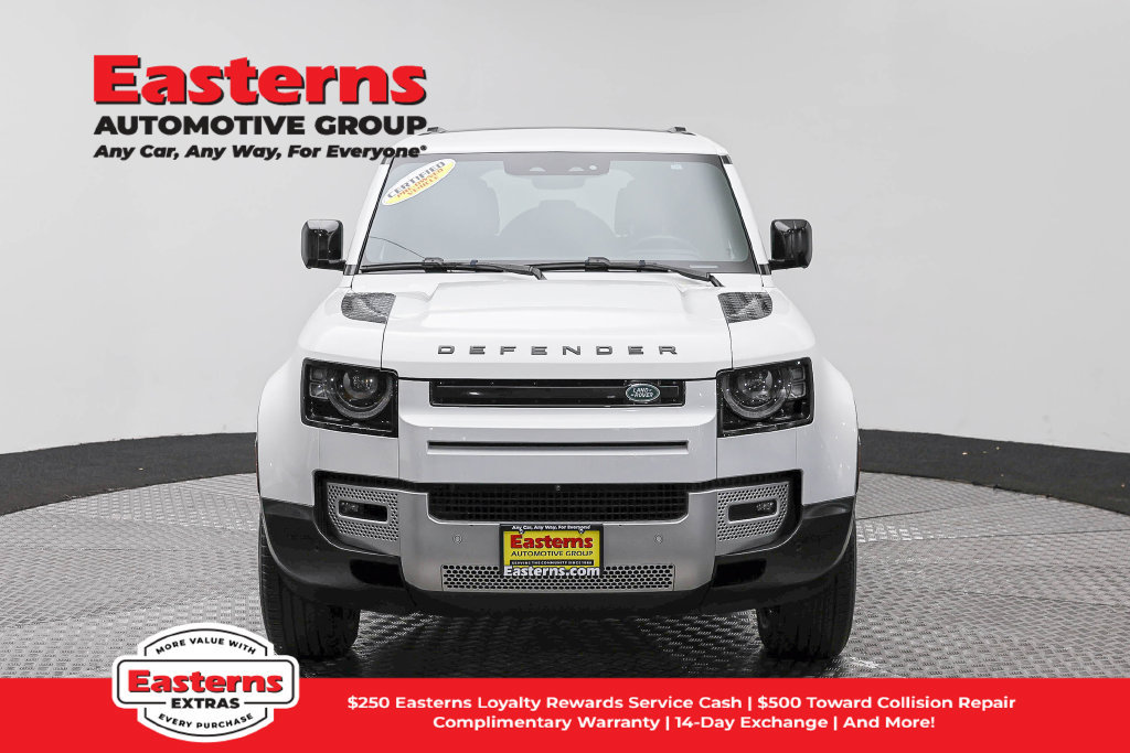 Used 2025 Land Rover Defender 110 S AWD/4WD image 3
